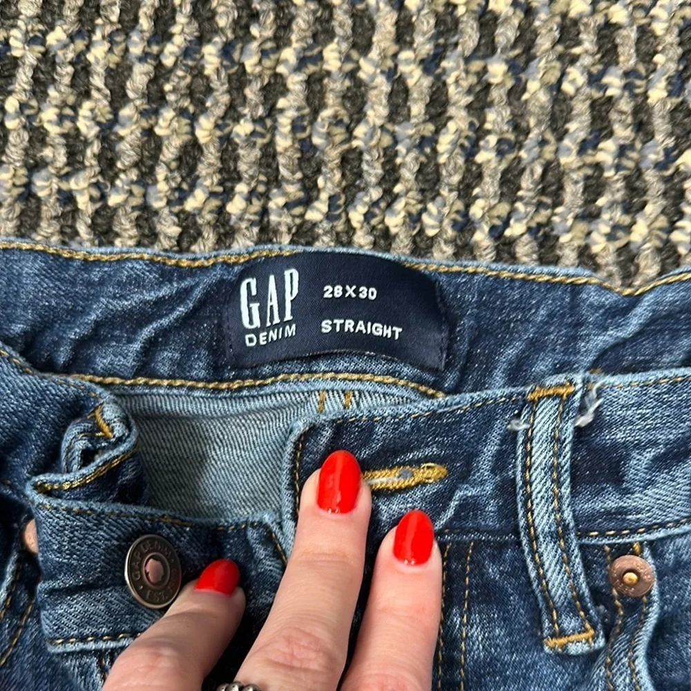 Women's Gap Straight Leg Jeans - Picture 2 of 6